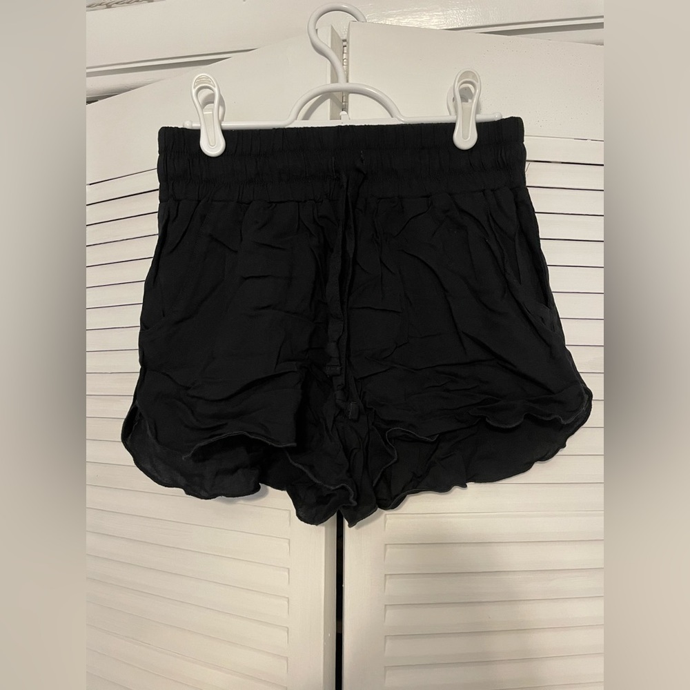 Black Flow Shorts